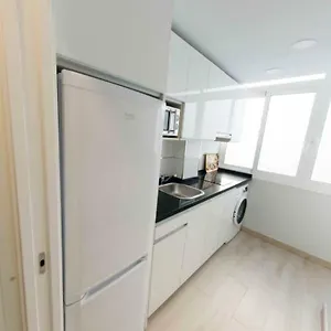 https://luxury-and-cozy-apartment-malaga.hotelsinnerja.org
